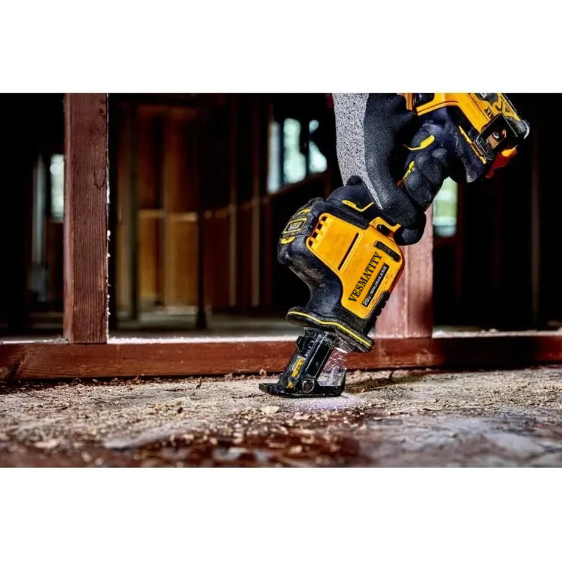 Bezprzewodowa piła szablasta o – Pole Saw Cordless recenzja i cena